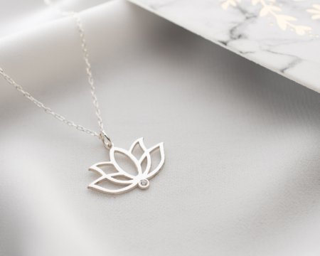 925 Ayar Lotus Tasarımlı GÜmüş Kolye