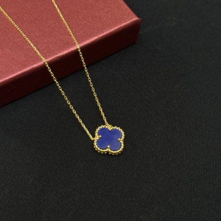 Mavi Taşlı Yonca Kolye