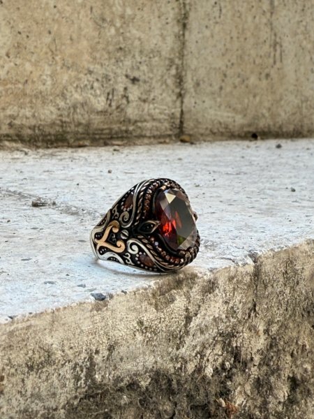 Koyu kırmızı lal doğal taşlı 925 ayar el yapımı gümüş erkek yüzük modeli