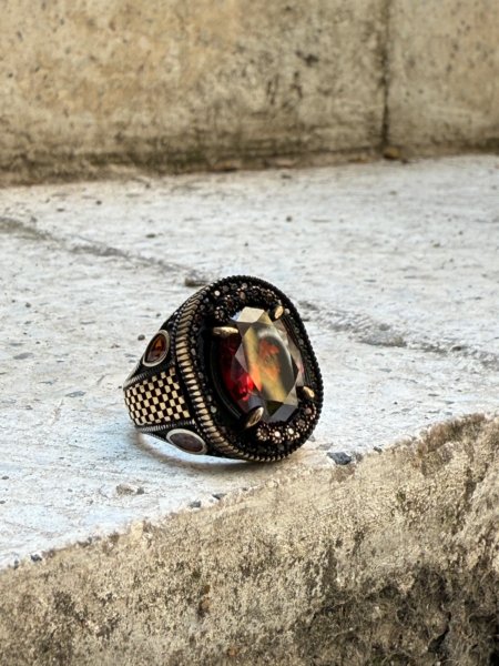 Lal doğal taşlı 925 ayar oksitli el yapımı gümüş erkek yüzük modeli