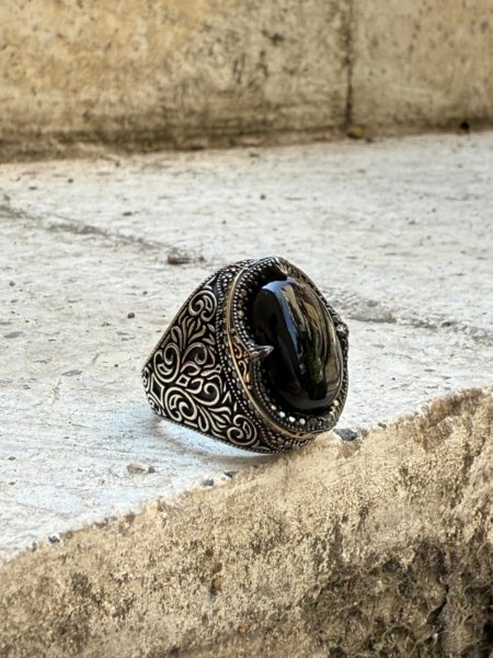 Oniks taşlı 925 ayar oksitli el yapımı erkek gümüş yüzük modeli